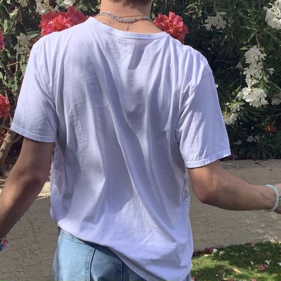 Quicksilver White and Colorful Pattern Shirt - Picture 3 of 3